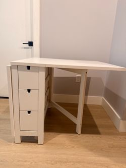 Norden IKEA White Expandable Table