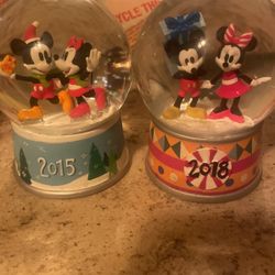 Mickey And Minnie Snow Globes