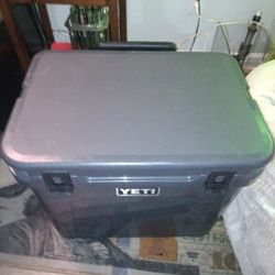 Yeti Cooler 60 With Wheels 