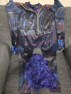 Descendants costume