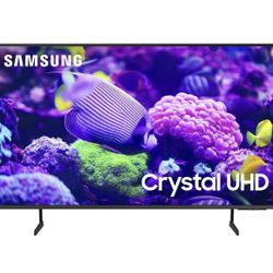 70” Samsung Crystal UHD 4k Television + Mount