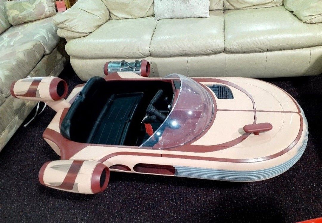 Star Wars Landspeeder Radio Flyer 12v Motorized Car For Kids