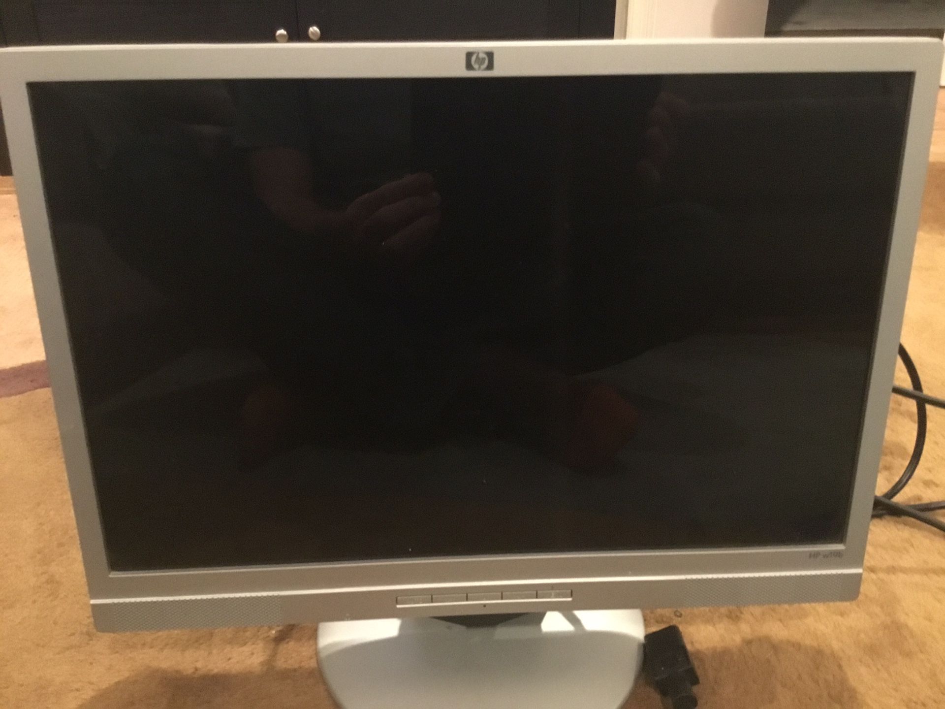 HP 19 inch lcd monitor