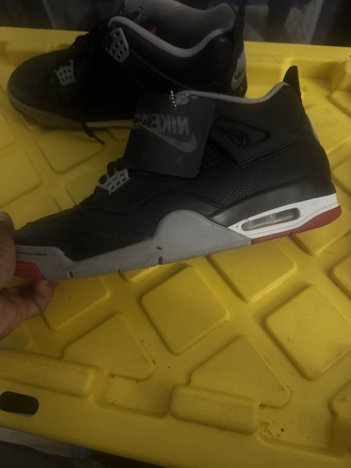 Air Jordan 4