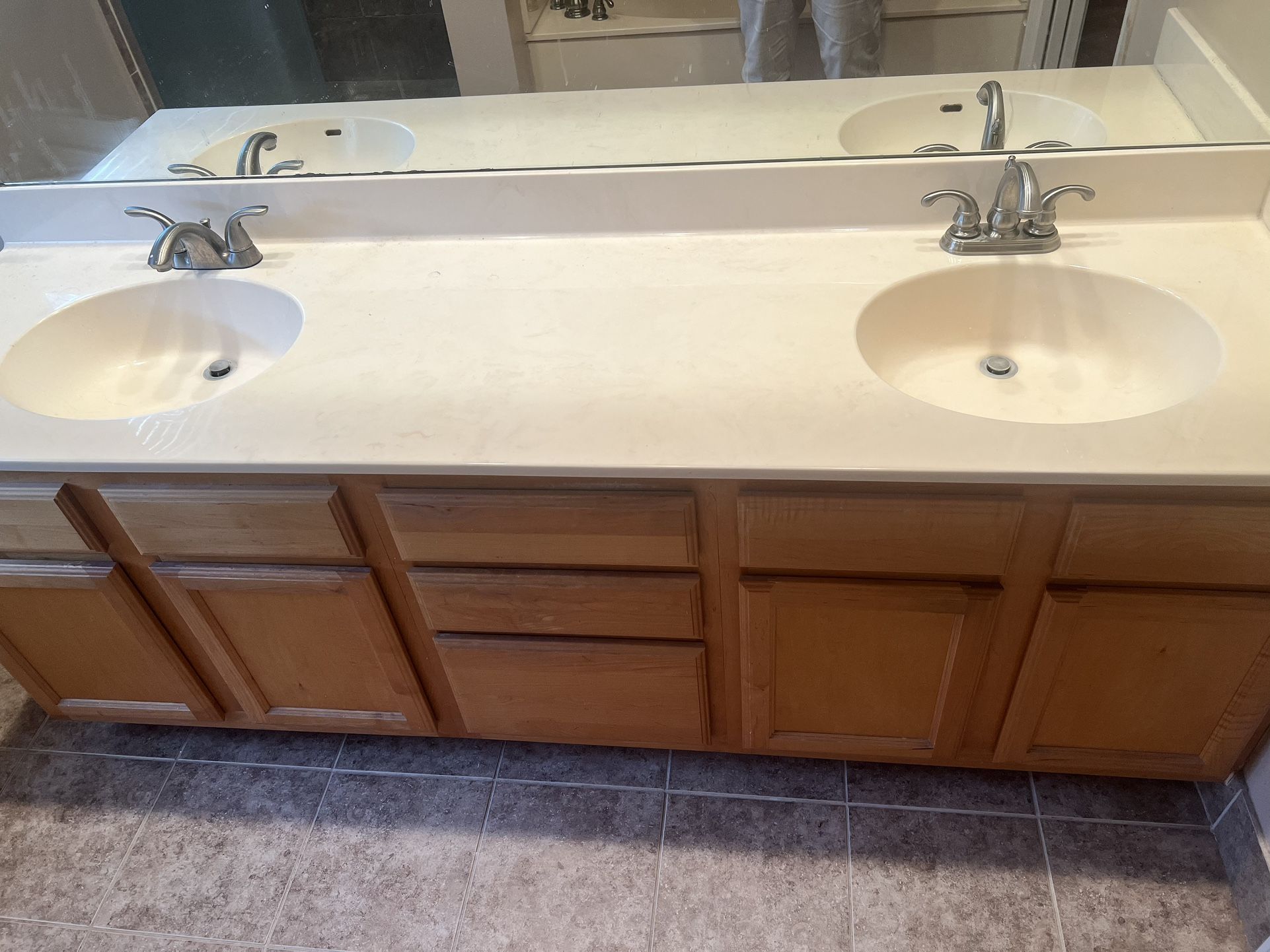 Bathroom Vanity And Faucets And Mirror
