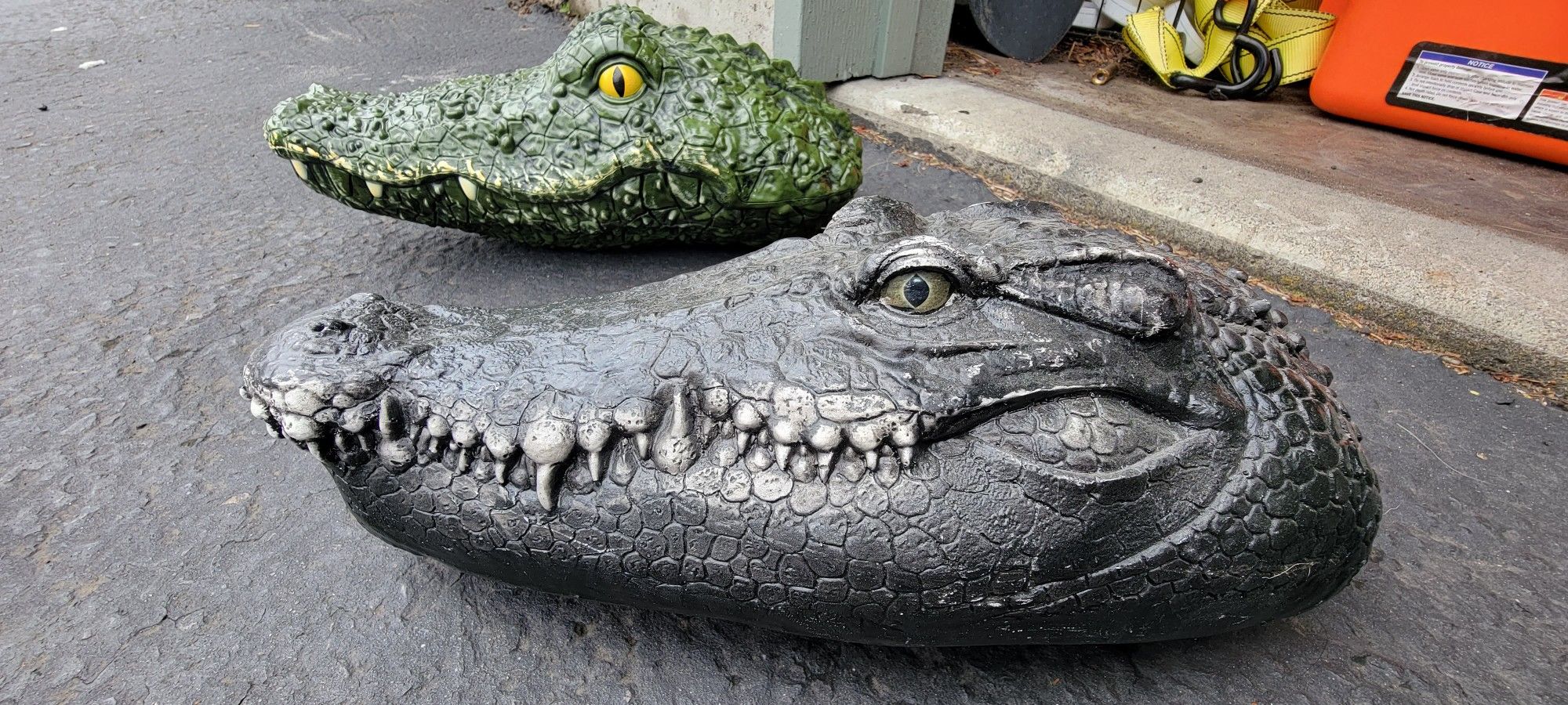 Remote Controlled Crocodile Head And Alligator Head 