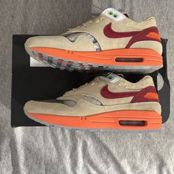 Nike Shoes Size 8