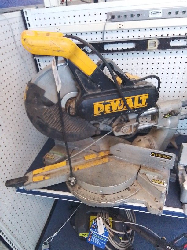 Dewalt Circular Saw