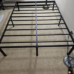 Full Bed Frame – Metal Platform – $50