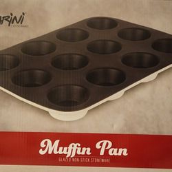 MUFFIN PAN