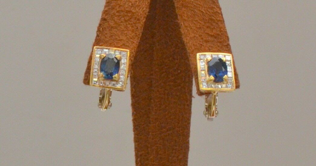 1.08 Ct Diamond and Sapphire in 18k Gold Rectangle Design Clip Back Earrings