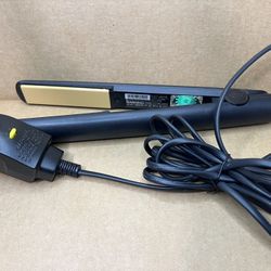 GHD Classic Styler Ceramic Professional 1" Flat iron Hair Straightener 4.2B