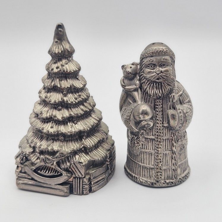 1995 International Silver Santa Claus & Christmas Tree Salt & Pepper Set