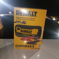 DeWalt lithium jump starter