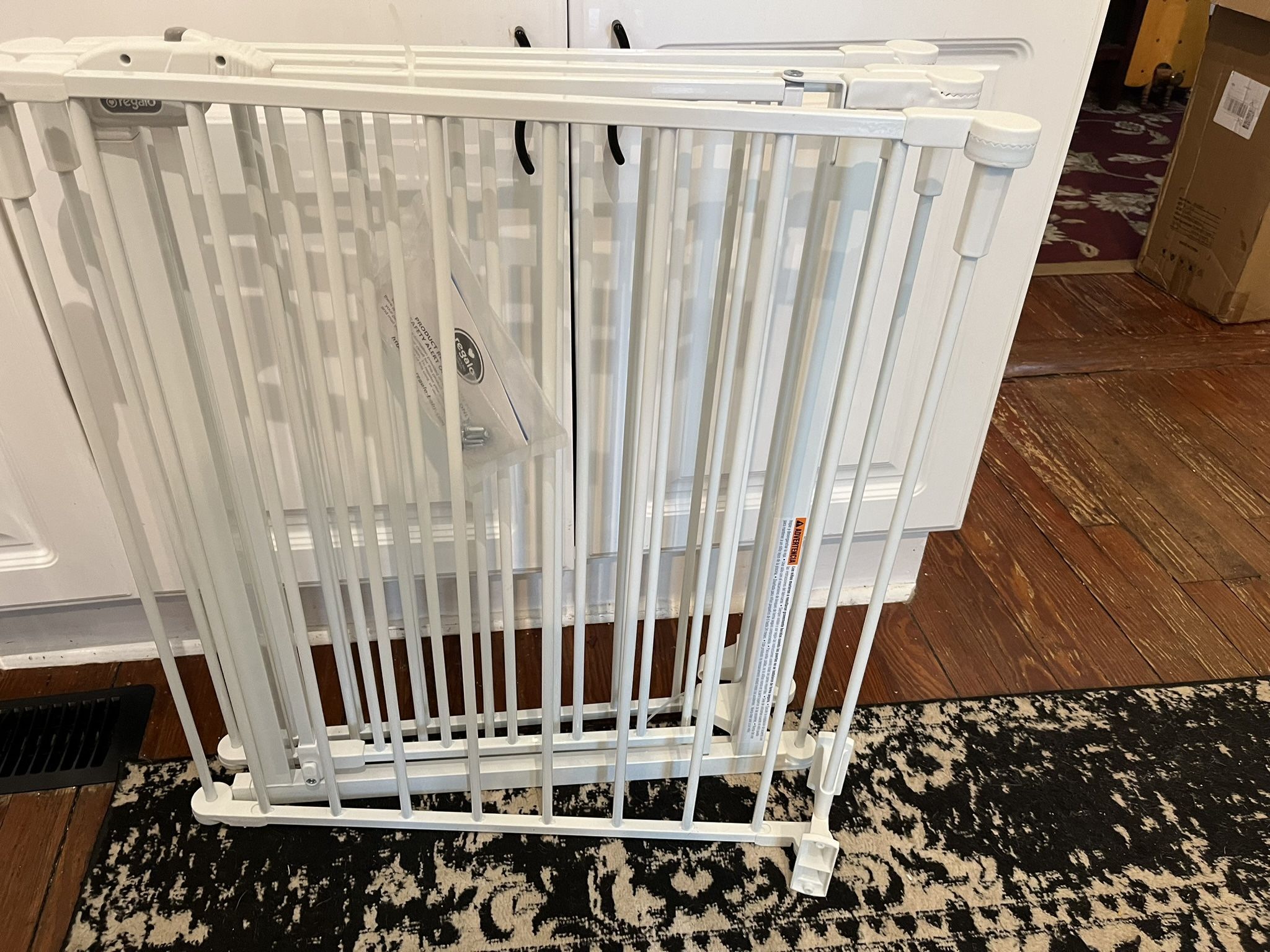 Pet Baby White Metal gate 4 panels each  28” tall and 24”wide Wall Mounted  