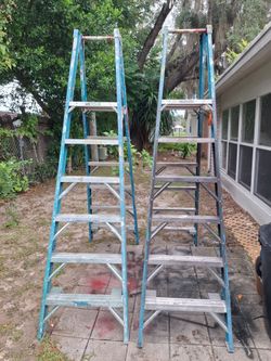 WERNER  360 8FT, 12 FEET REACH