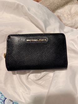 Michael Kors Black Leather Zip Wallet