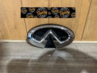 2018 2019 2020 2021 2022 2023 Infiniti Q50 Grille Emblem