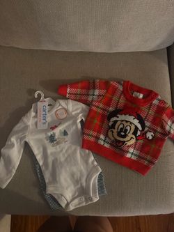 Disney Christmas Sweater from Disney Parks size 0-3 mths