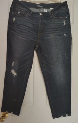 Time and Tru woman ripped jeans