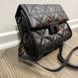 New Crossbody Bag KENDALL + KYLIE