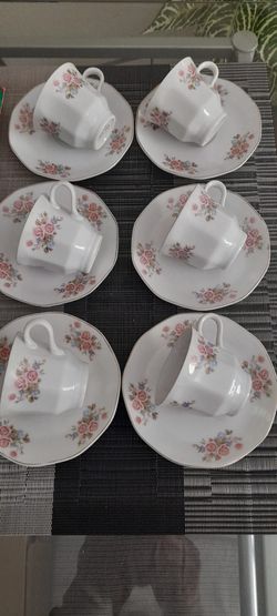 Vintage Coffee Cups Never Used In Their Box