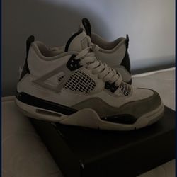 Jordan 4 Military Black