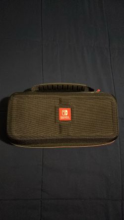 NINTENDO SWITCH CARRYING CASE