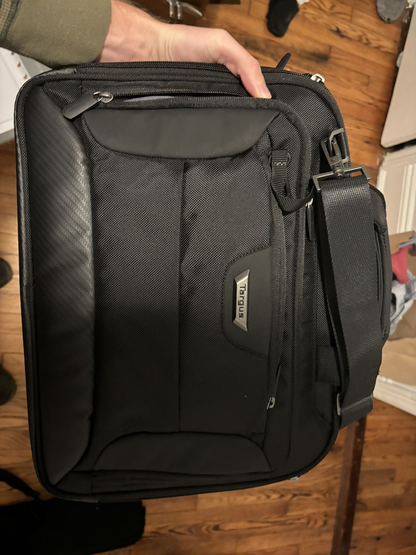 Targus Suitcase Laptop Bag (new)