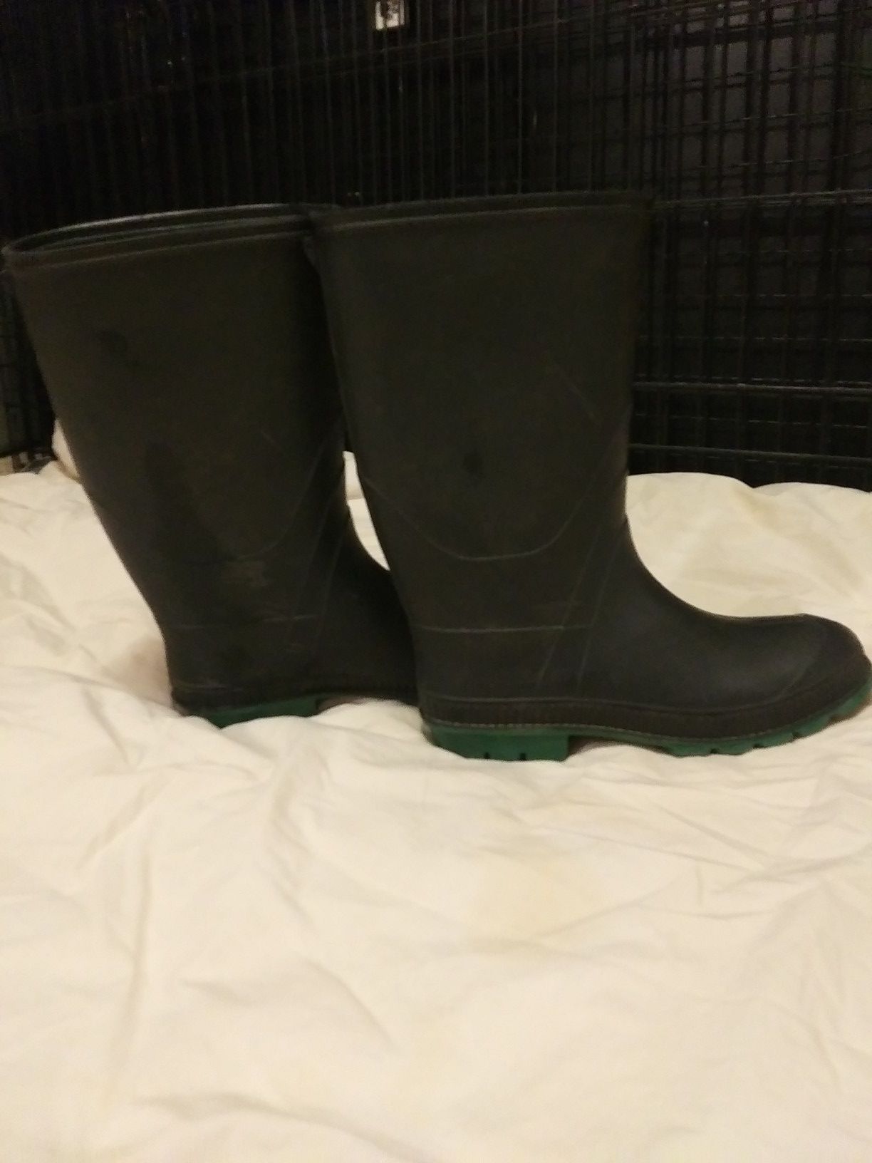 Rubber water boots size 8