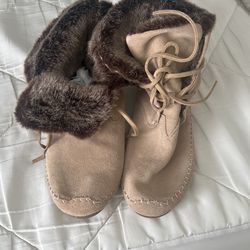 Toms