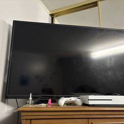Toshiba 55 Or 50 Inch (please don’t Waste My Time) 