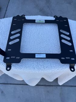 Planted Seat Race Seats Bracket Ford Mustang (2015+) Passenger/Driver