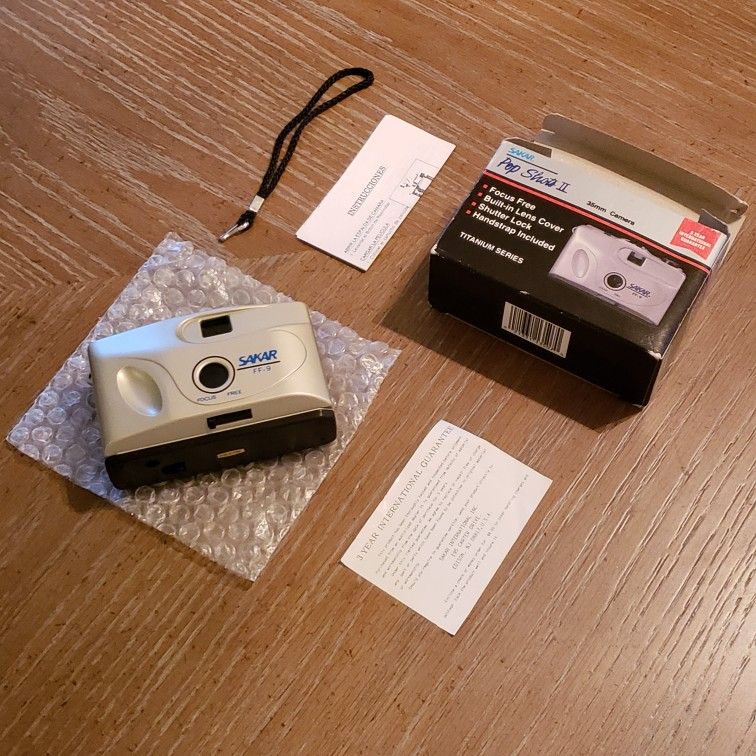 Sakar Pop Shots II 35mm Film Camera