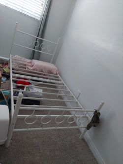 Twin bed frame