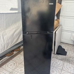 Vissani Small Fridge 