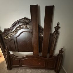 Moving out of state!!! Everything must go!!! 24hour Sale  Solid Oak King Bed frame And dresser