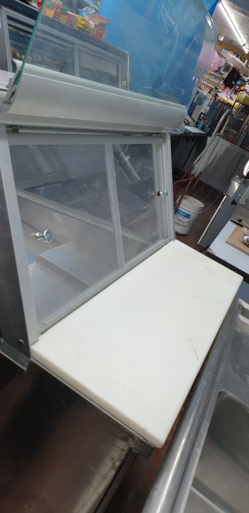 Display fridge