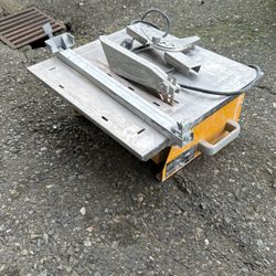 Wet tile saw 7”