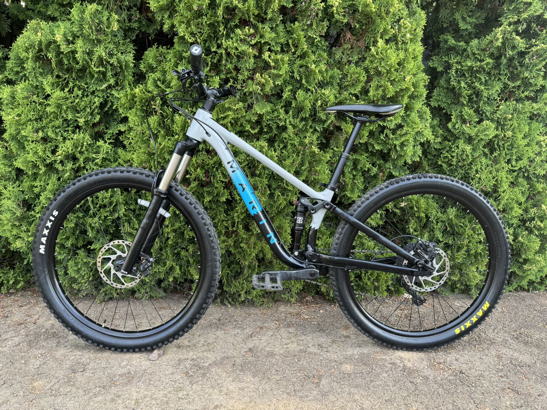 Medium Marin FS Mtn Bike