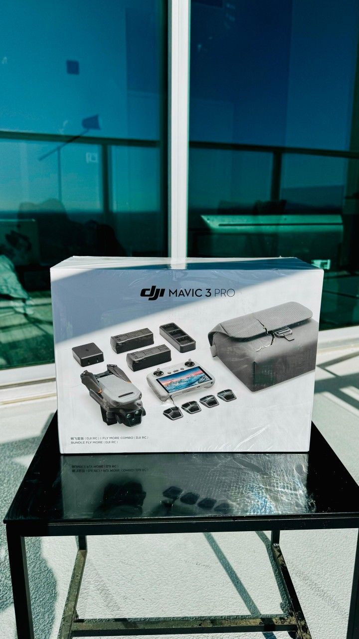 DJI Mavic 3 Pro Fly More Combo Drone