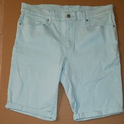 Ladies Levi's Shorts Size 33
