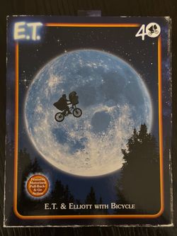 E.T. 40th Anniversary Elliot & E.T. on Bicycle 7" Scale Figure