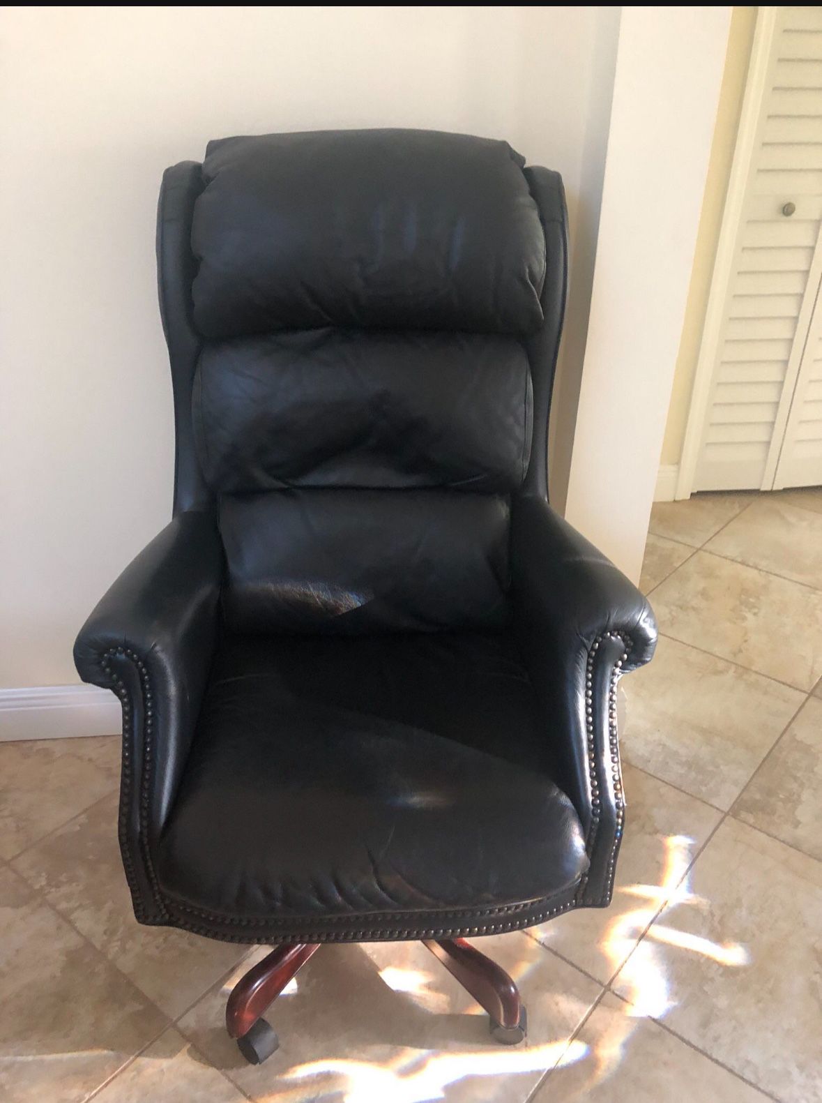 Black Executive Office Chair In Great Condition
