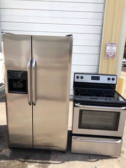Frigidaire stainless steel set