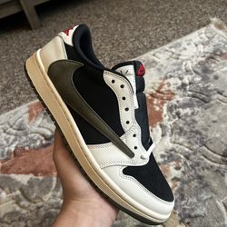 Jordan 1 Travis Scott Olive