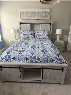 Bedroom set for sale -$1200 negotiable