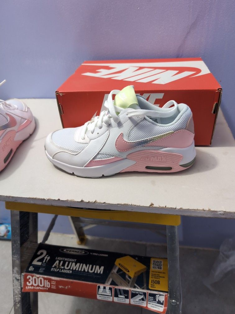 Air Max Excee