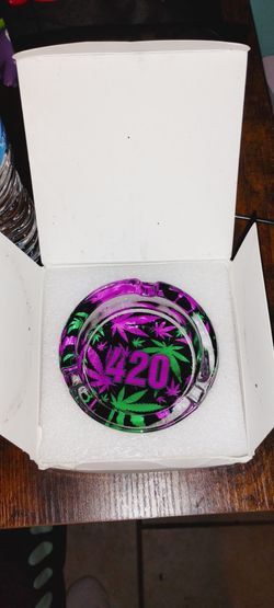 420 ashtray with box (Read description)