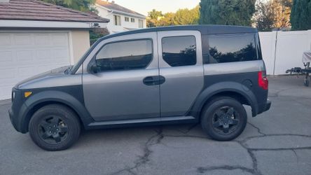 2005 Honda Element